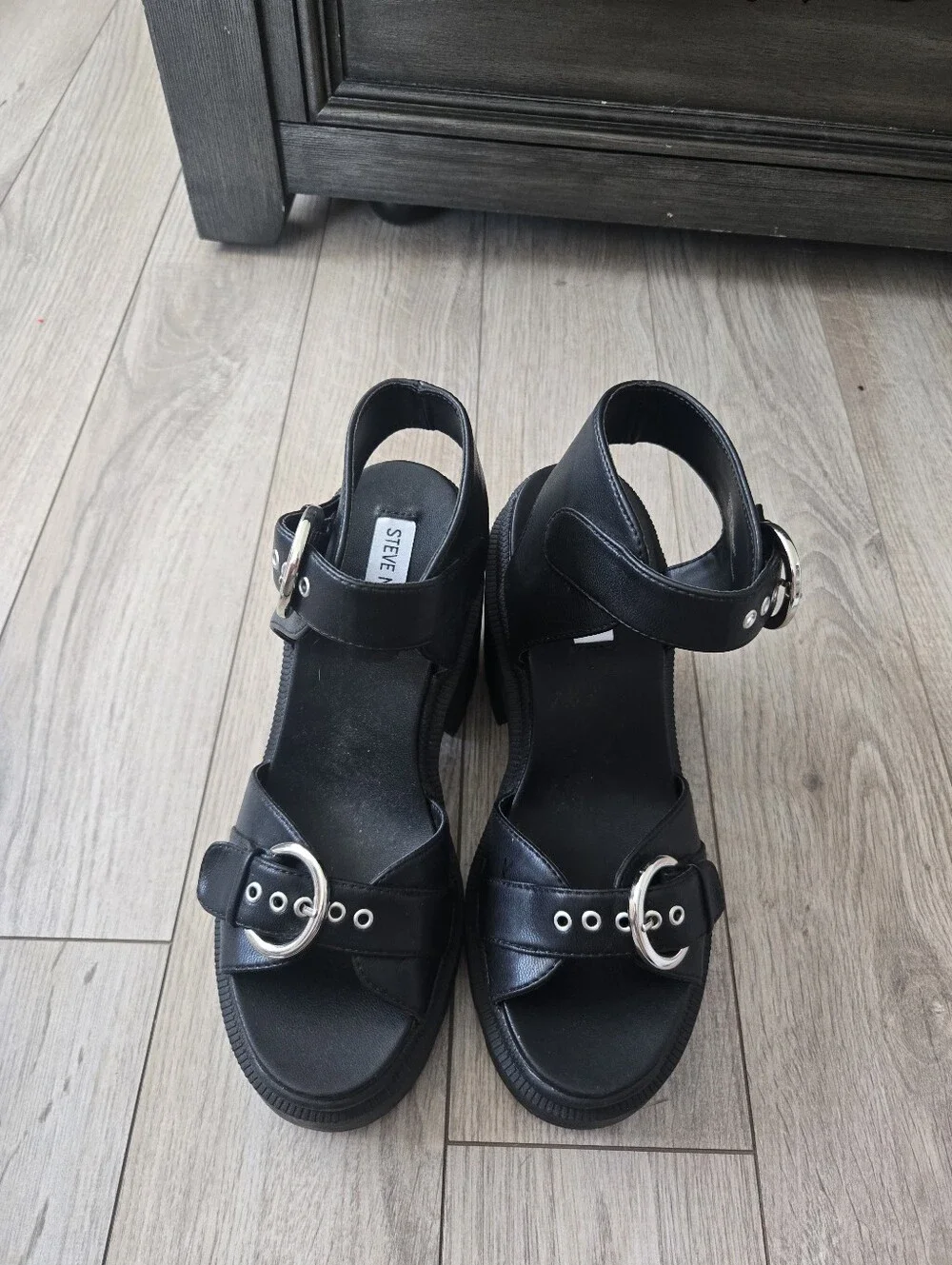 Steve Madden Costal Black Platform Lug Sole Sandals Size 7